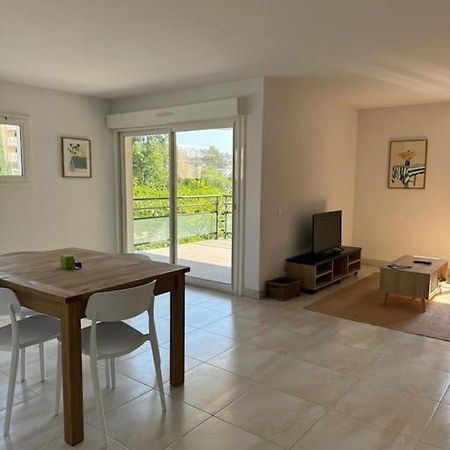 Suberbe Appartement Climatise Avec Terrasse Saint-Raphaël Buitenkant foto